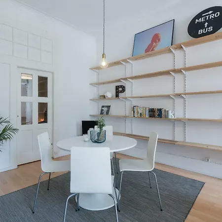 Baixa24 •p2l• T1 No Centro Historico *