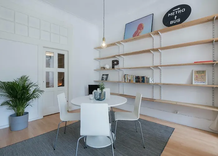 Baixa24 •p2l• T1 No Centro Historico *