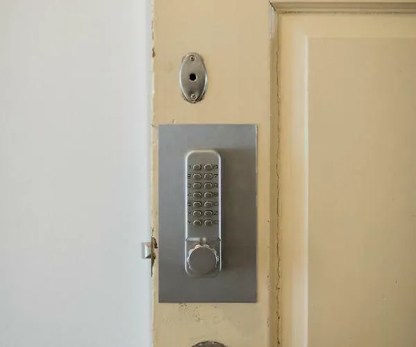 Lägenhet Baixa24 •p2l• T1 No Centro Historico *