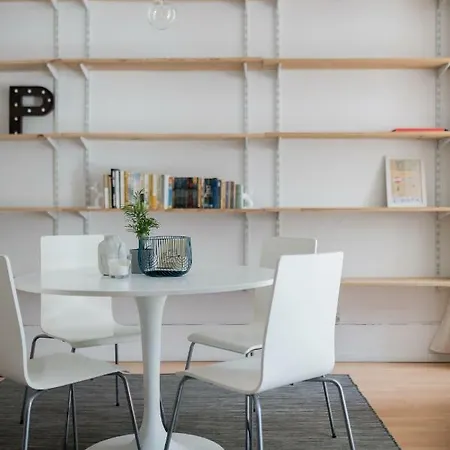 Baixa24 •p2l• T1 No Centro Historico Porto